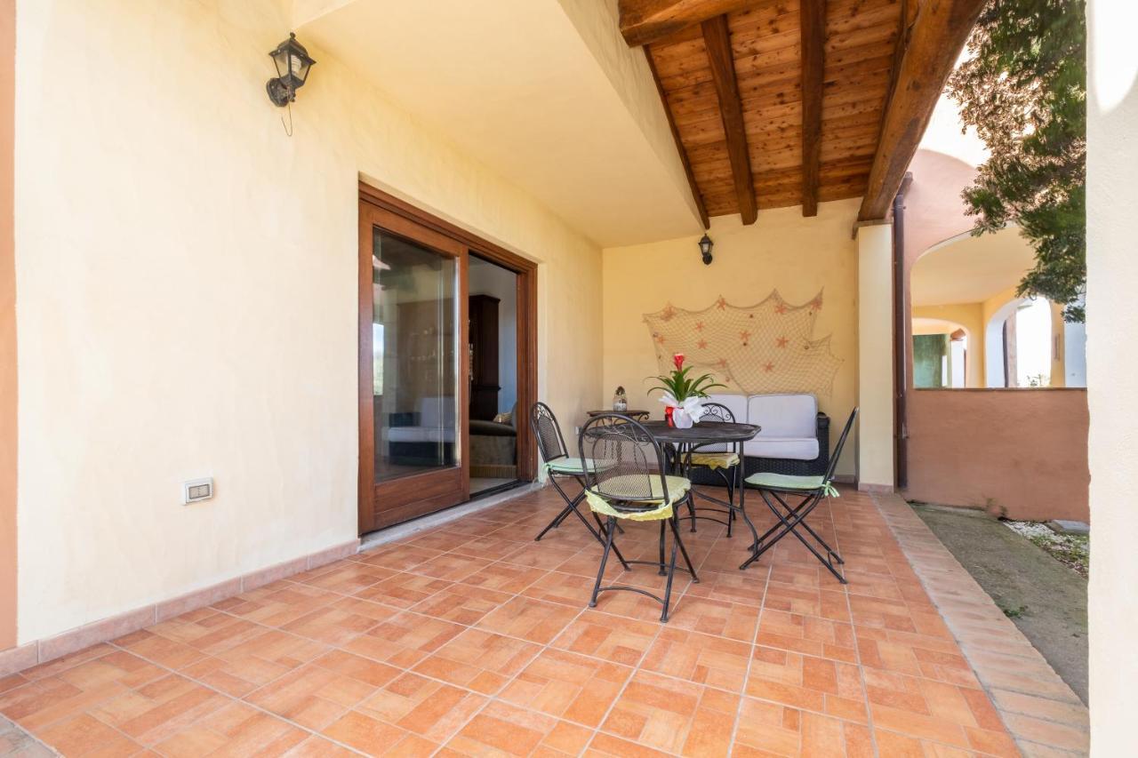 Villetta Erica Tanaunella Exterior photo